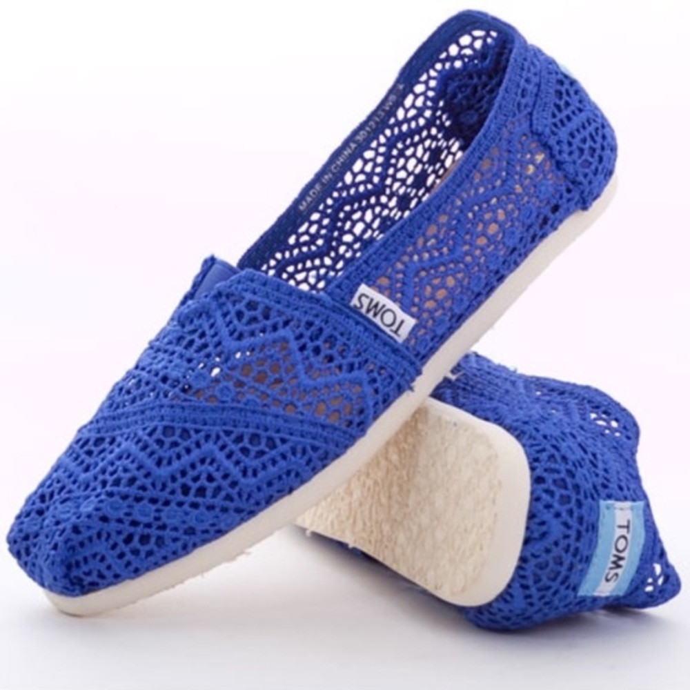 6.5 TOMS Royal Blue Crochet